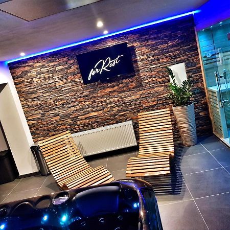 Forrest Hotel Chomutov Luaran gambar