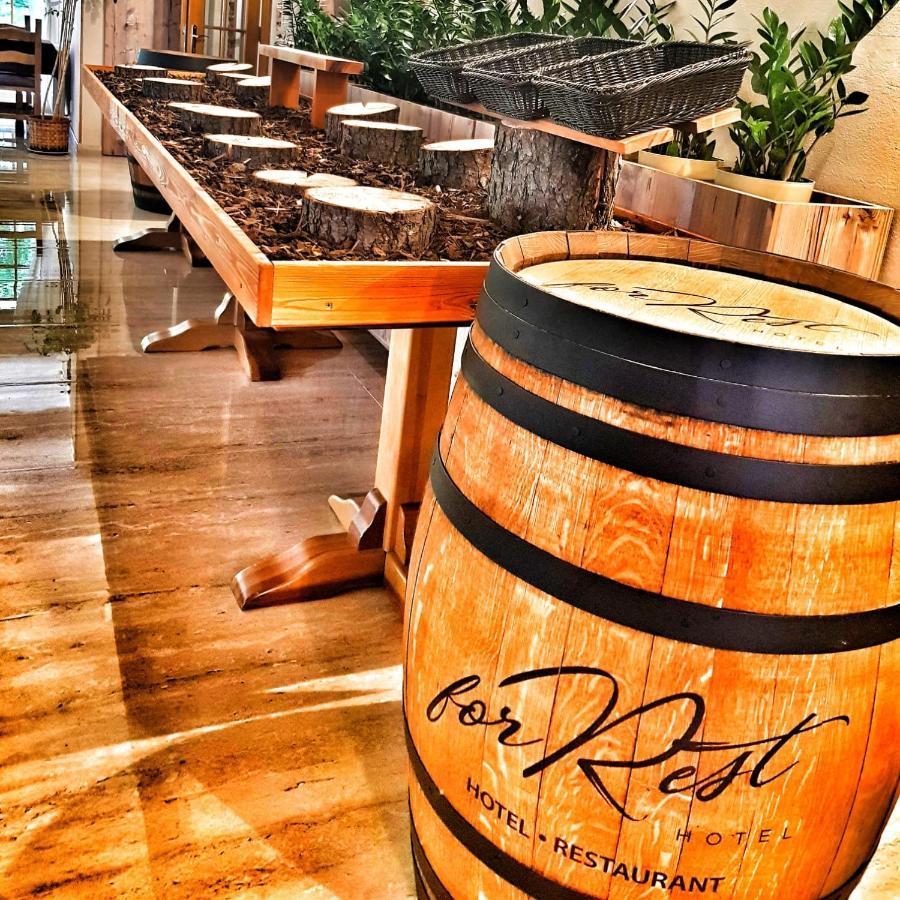 Forrest Hotel Chomutov Luaran gambar
