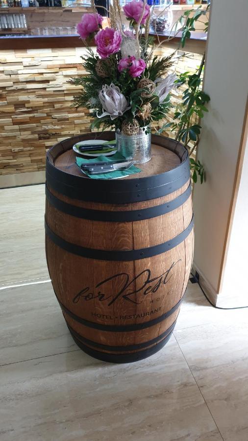 Forrest Hotel Chomutov Luaran gambar