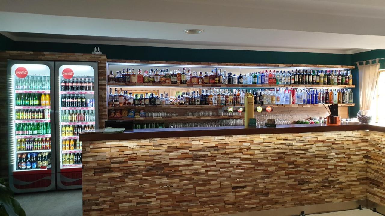 Forrest Hotel Chomutov Luaran gambar