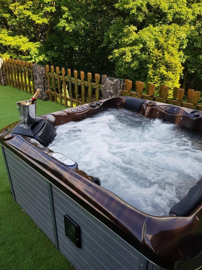 Forrest Hotel Chomutov Luaran gambar