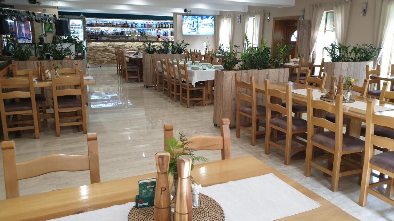 Forrest Hotel Chomutov Luaran gambar