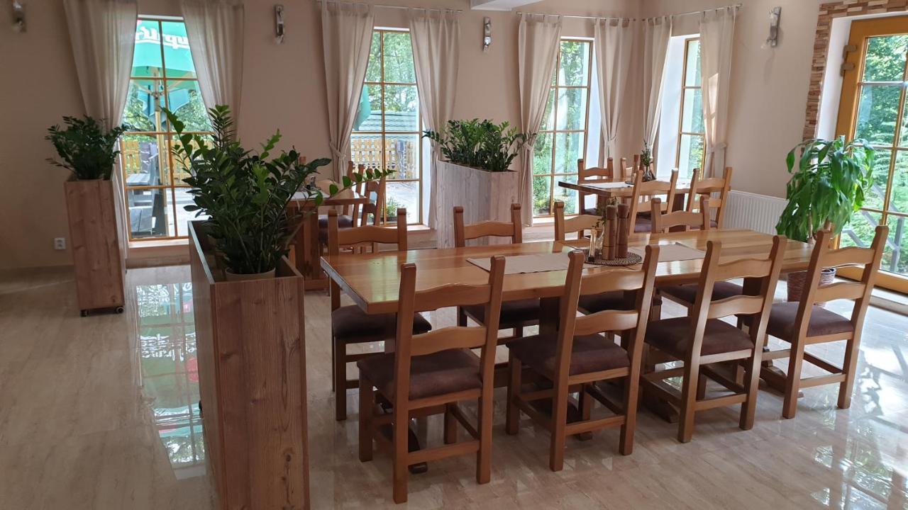 Forrest Hotel Chomutov Luaran gambar