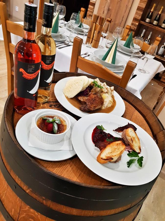 Forrest Hotel Chomutov Luaran gambar