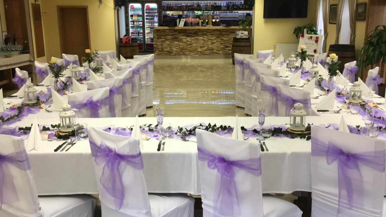 Forrest Hotel Chomutov Luaran gambar