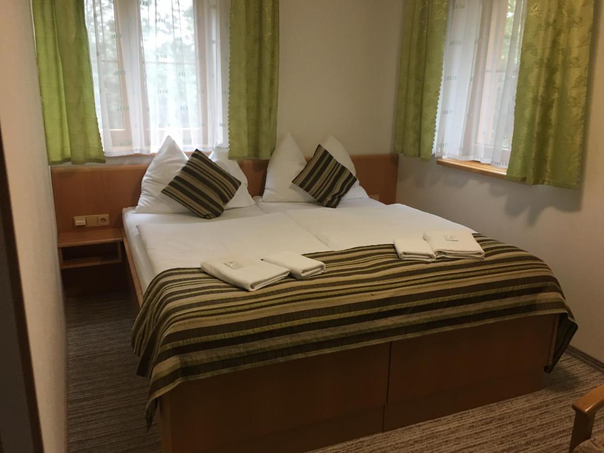 Forrest Hotel Chomutov Luaran gambar