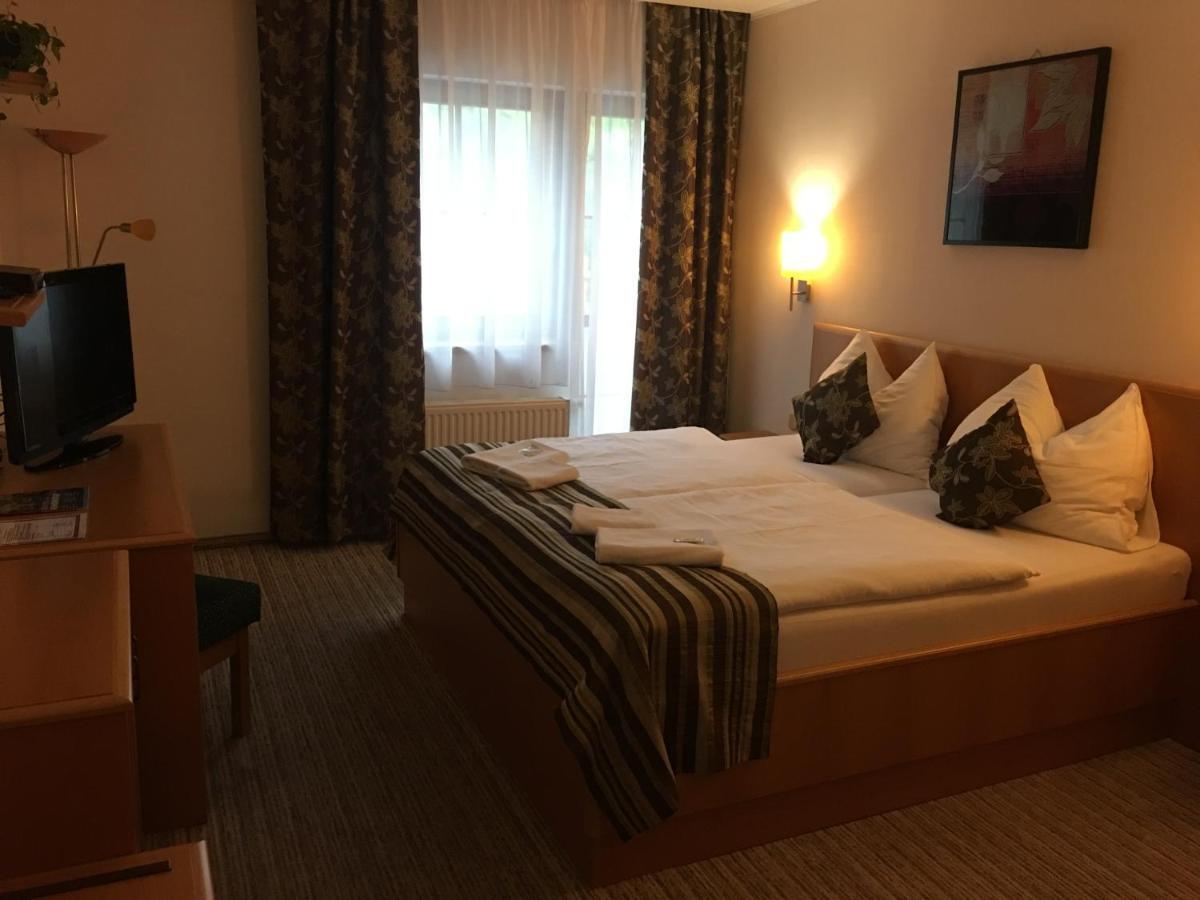 Forrest Hotel Chomutov Luaran gambar